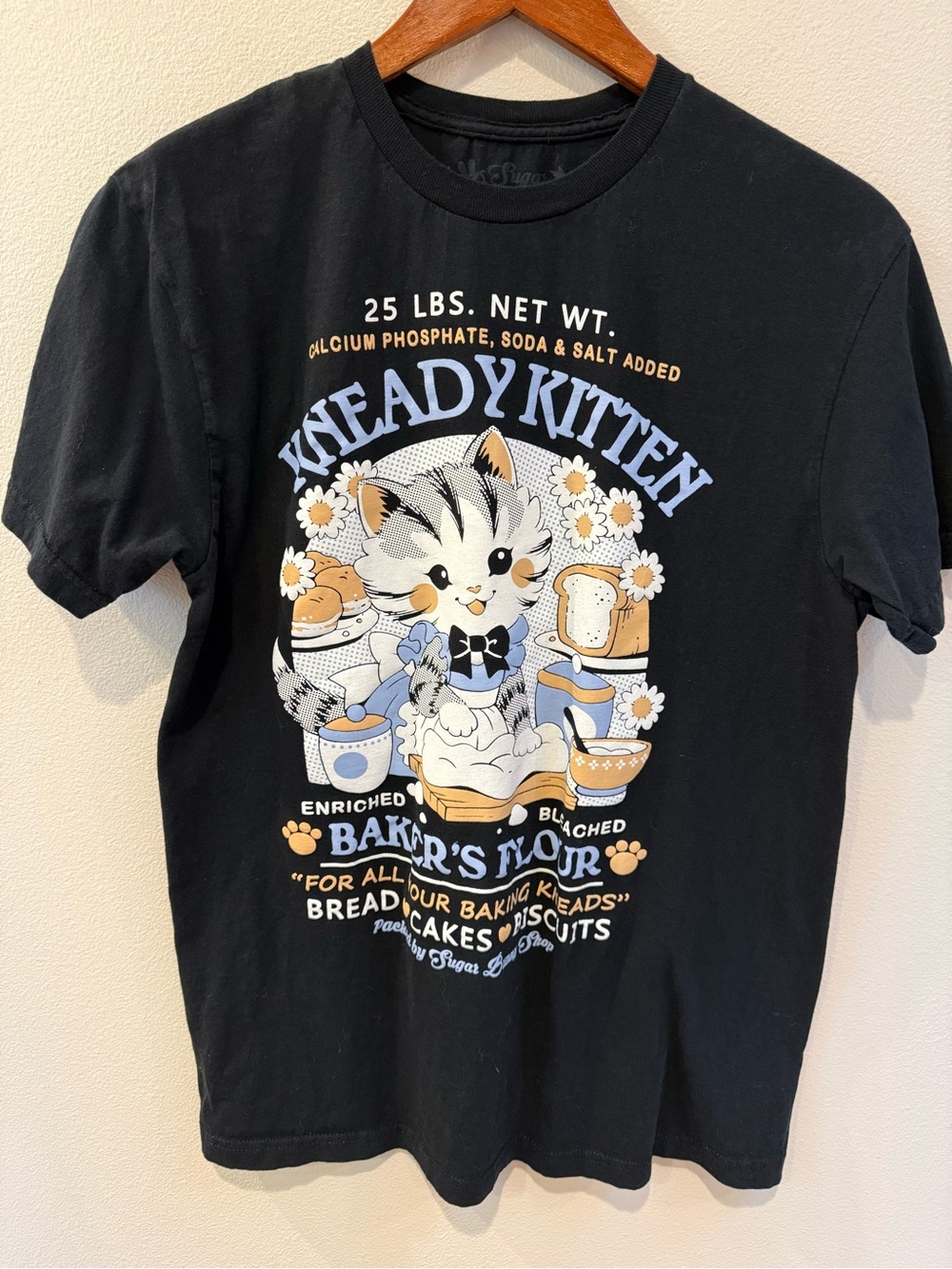 Black Kneady Kitten Graphic Tee with Blue & Cream Accents